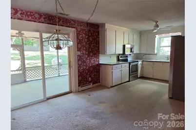 2309 24th Avenue NE, Hickory, NC 28601 - Photo 7