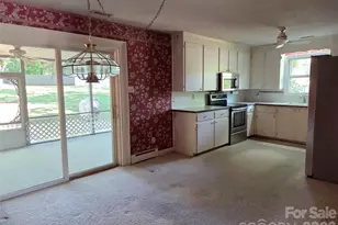 2309 24th Ave NE, Hickory, NC 28601 - Photo 7