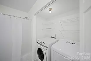 3609 Huyton Ct, Charlotte, NC 28215 - Photo 5