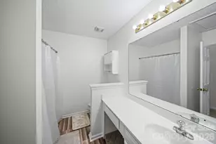 3609 Huyton Ct, Charlotte, NC 28215 - Photo 13