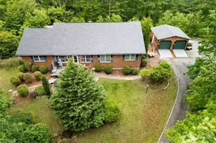 229 Hubbard Holw Rd, Rosman, NC 28772 - Photo 37