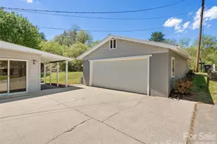 17 W Farley St, Waynesville, NC 28786 - Photo 21