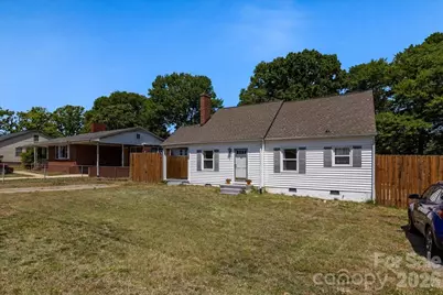 414 E 8th Avenue, Gastonia, NC 28054 - Photo 37