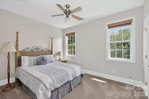 4936 Hawk Shadow Ln, Charlotte, NC 28277 - Photo 35