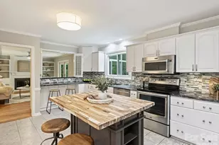 1909 Lawton Bluff Rd, Charlotte, NC 28226 - Photo 11