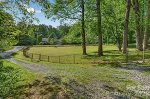 404 Ciccone Dr, Hendersonville, NC 28791 - Photo 47