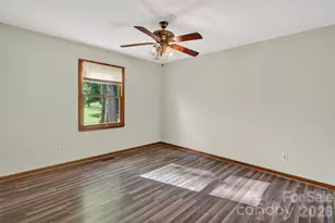 404 Ciccone Dr, Hendersonville, NC 28791 - Photo 13