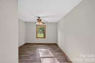 404 Ciccone Dr, Hendersonville, NC 28791 - Photo 17