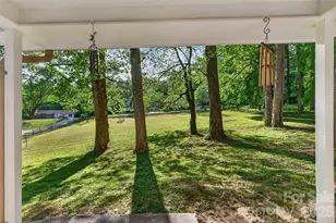 404 Ciccone Dr, Hendersonville, NC 28791 - Photo 39