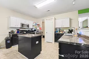 8142 Rolling Meadows Ln, Huntersville, NC 28078 - Photo 9
