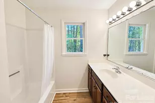 2736 Miranda Rd, Charlotte, NC 28216 - Photo 7