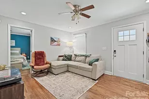 115 N Gardner Ave, Charlotte, NC 28216 - Photo 9