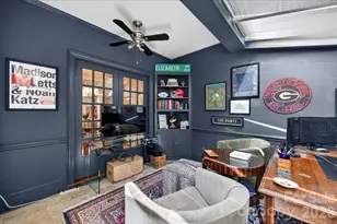 202 Perrin Pl, Charlotte, NC 28207 - Photo 23