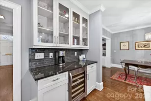 202 Perrin Pl, Charlotte, NC 28207 - Photo 21