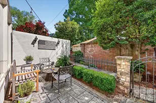 202 Perrin Pl, Charlotte, NC 28207 - Photo 37