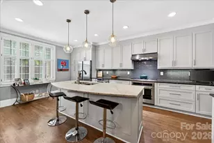 202 Perrin Pl, Charlotte, NC 28207 - Photo 15
