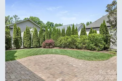 1117 Churchill Commons Drive, Charlotte, NC 28211 - Photo 45