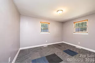 2984 Lutz Blvd, Newton, NC 28658 - Photo 29