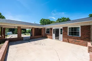 2984 Lutz Blvd, Newton, NC 28658 - Photo 7