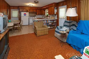 3008 Oakwood Dr, Charlotte, NC 28269 - Photo 9