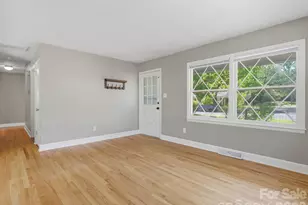 7401 Woodstream Dr, Charlotte, NC 28210 - Photo 5