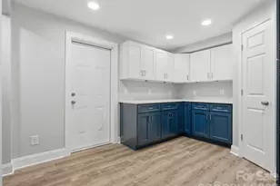 7401 Woodstream Dr, Charlotte, NC 28210 - Photo 25