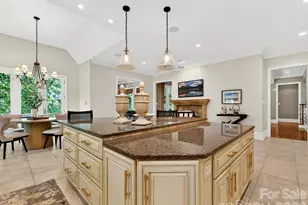 7510 Seton House Ln, Charlotte, NC 28277 - Photo 17