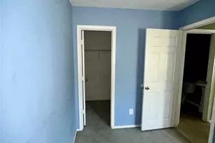 4722 Mortonhall Rd, Charlotte, NC 28215 - Photo 15