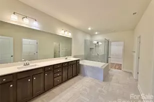 10038 Wayfair Meadow Ct, Charlotte, NC 28277 - Photo 15