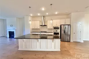 10038 Wayfair Meadow Ct, Charlotte, NC 28277 - Photo 5