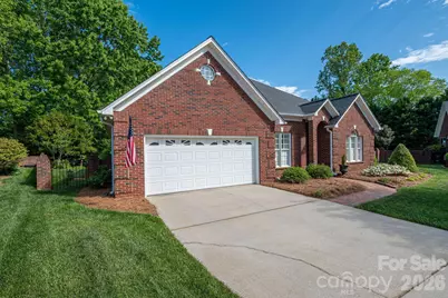 1634 Elkhart Circle #31, Gastonia, NC 28054 - Photo 3