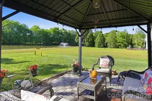 14227 Lake Crossing Dr, Charlotte, NC 28278 - Photo 3