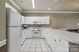 8923 Meadow Vista Rd, Charlotte, NC 28213 - Photo 9
