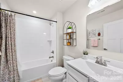 4105 Jones Creek Lane, Charlotte, NC 28215 - Photo 11