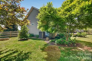 75 N Sunset Ridge Dr, Etowah, NC 28729 - Photo 3