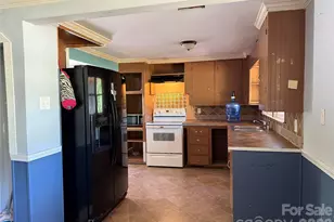 2301 Eva Dr NW, Concord, NC 28027 - Photo 9