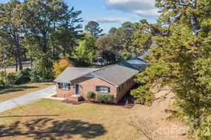 1853 Lakedell Dr, Charlotte, NC 28215 - Photo 19