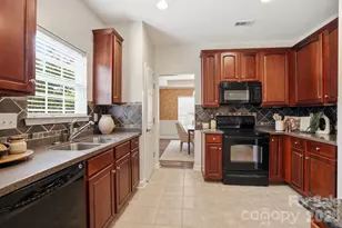 445 Buttermere Rd, Fort Mill, SC 29715 - Photo 17