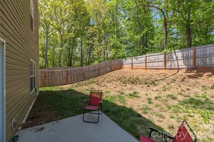 220 Roper St, Candler, NC 28715 - Photo 21