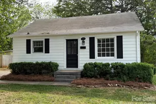 1431 3rd St Pl NE, Hickory, NC 28601 - Photo 5