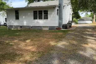 1431 3rd St Pl NE, Hickory, NC 28601 - Photo 17
