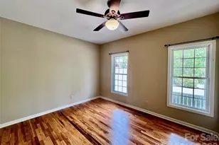 7 Curtis Dr, Hendersonville, NC 28739 - Photo 5