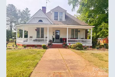 427 Davie Avenue, Statesville, NC 28677 - Photo 1