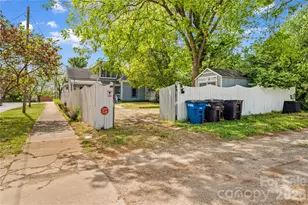633 S Race St, Statesville, NC 28677 - Photo 17