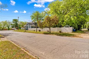 633 S Race St, Statesville, NC 28677 - Photo 39