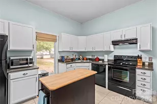 633 S Race St, Statesville, NC 28677 - Photo 27