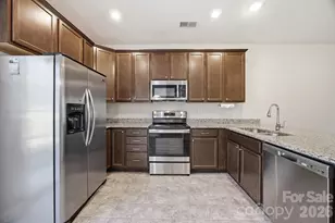 324 Zocalo Dr, Gastonia, NC 28056 - Photo 5