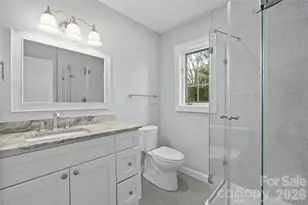 441 Mulberry St, Clyde, NC 28721 - Photo 21