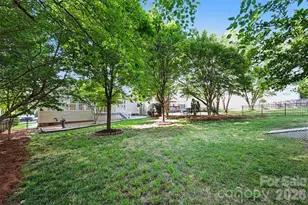 208 Riverfront Pkwy, Mount Holly, NC 28120 - Photo 29