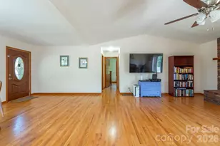 230 Blythewood Dr, Hendersonville, NC 28792 - Photo 9